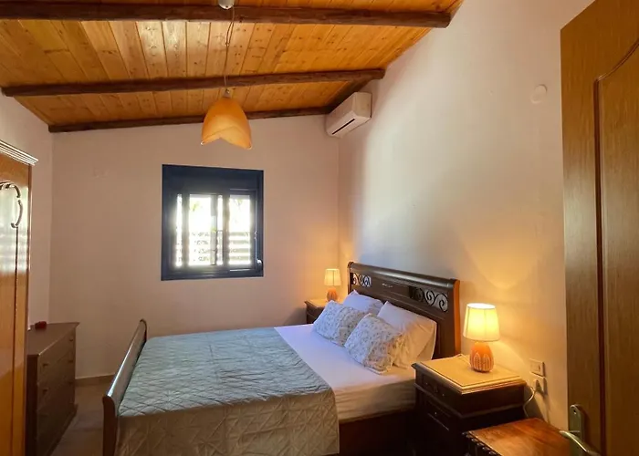 Semesterbostad Casa Galene Glífa